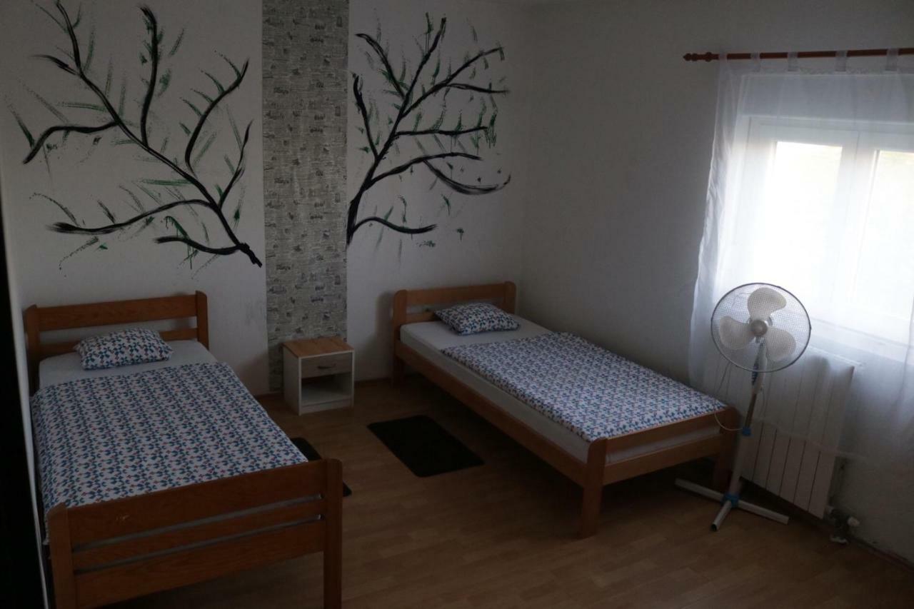 Green Hostel Zadar Extérieur photo