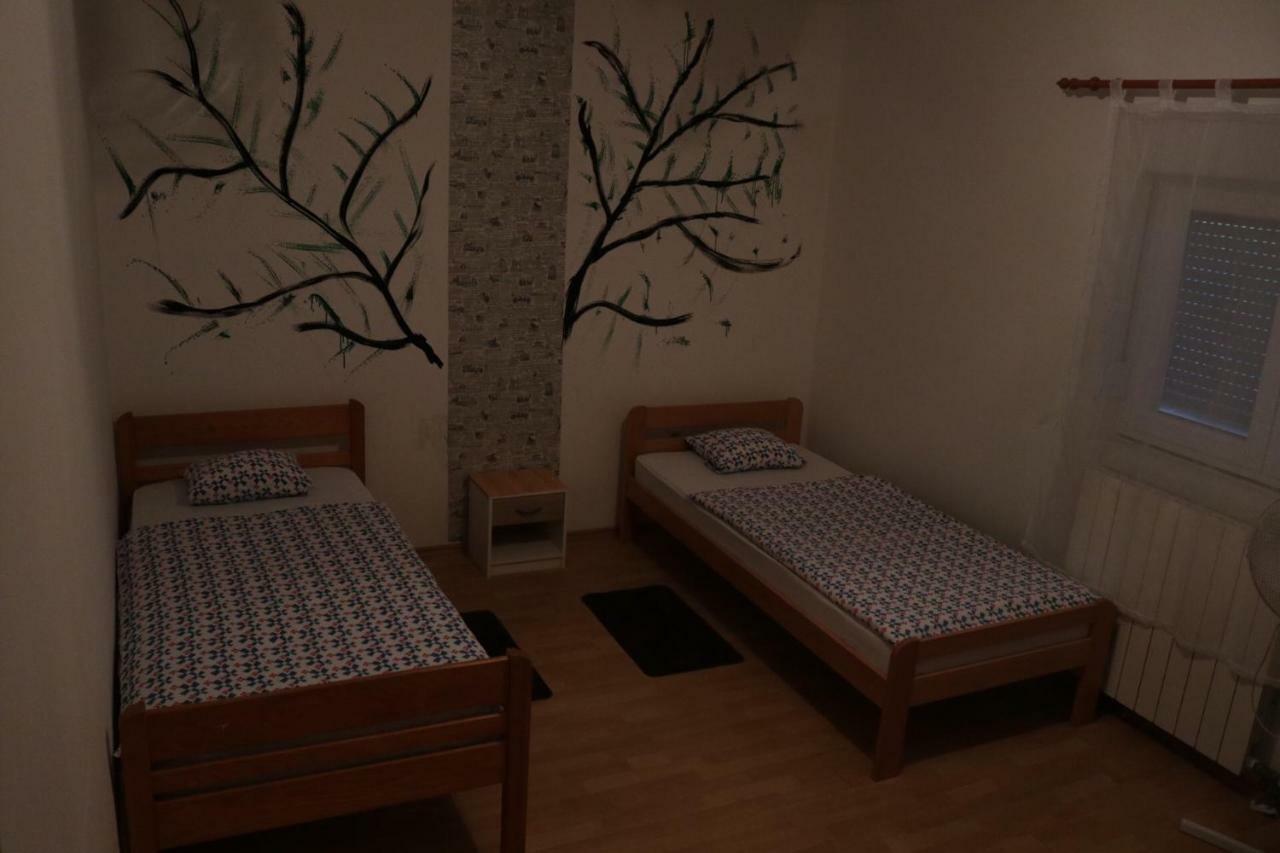 Green Hostel Zadar Extérieur photo
